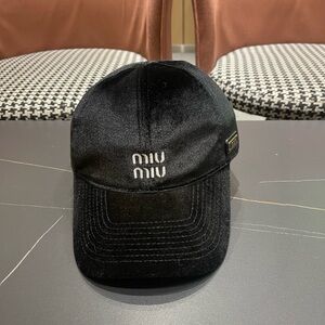 MIU MIU black thickened baseball cap